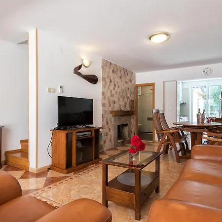 Villa Holiday House Popic Ražanj
