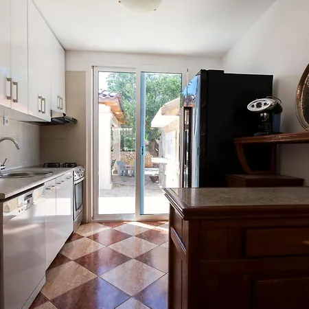 Holiday House Popic Ražanj
