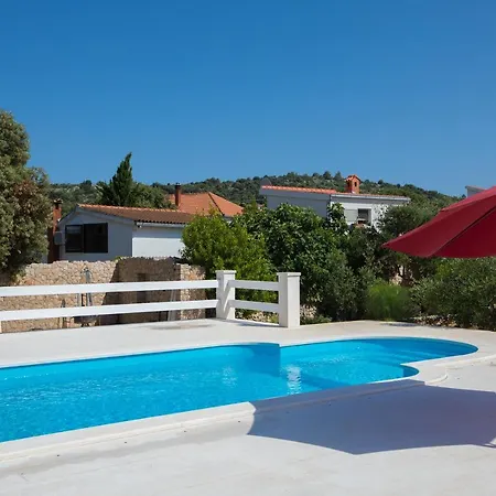 Holiday House Popic